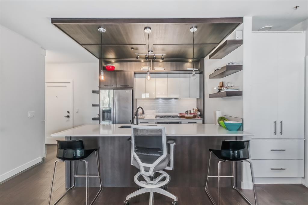 2702 17 Avenue SW #308