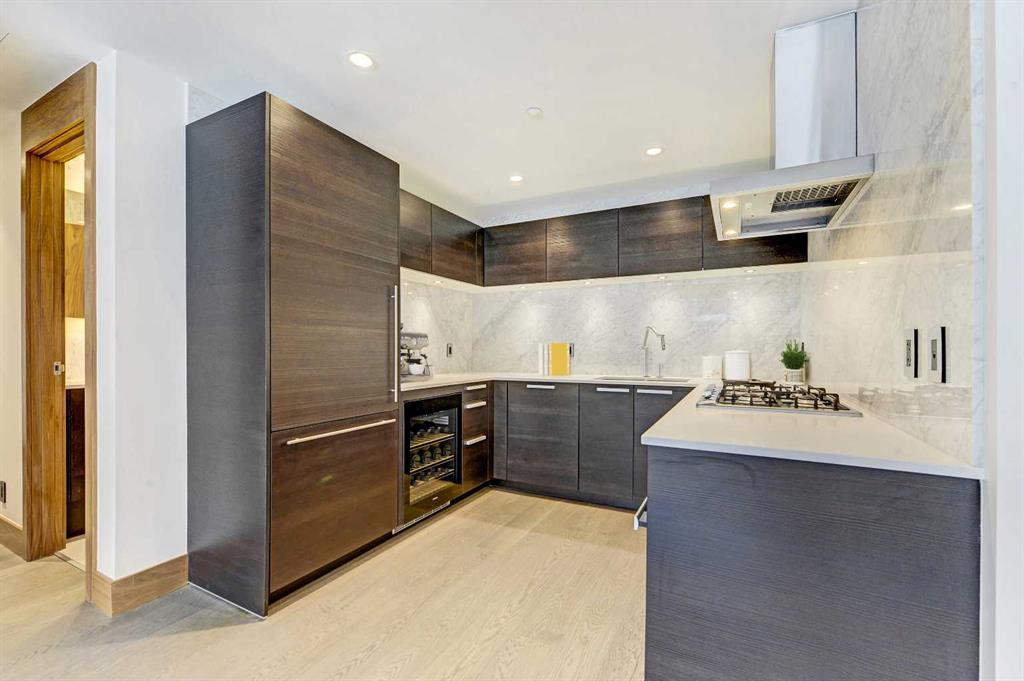 738 1 Avenue SW #705